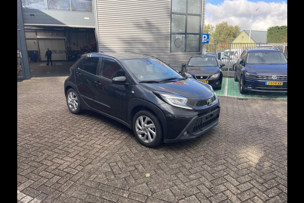 Toyota Aygo X 1.0 VVT-i S-CVT first