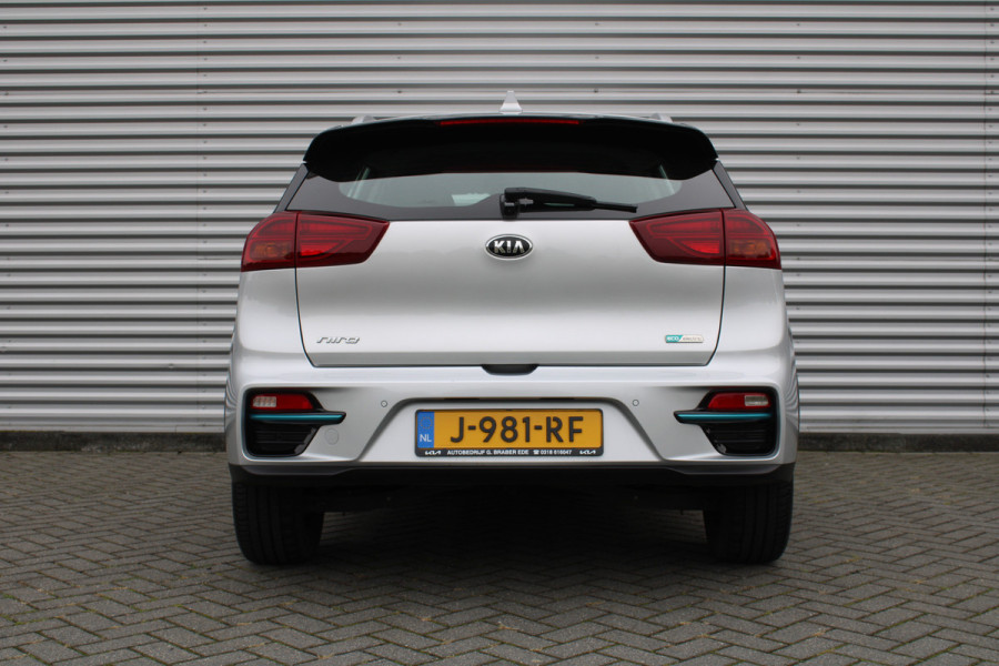 Kia e-Niro DynamicLine 64 kWh | Airco | Cruise | Navi | Camera | 17" LM |