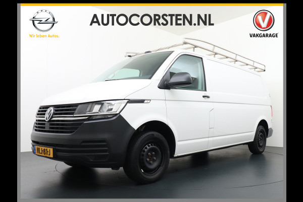 Volkswagen Transporter 2.0TDI L2H1 28 Android Auto Apple Carplay Airco Trekhaak 3-Persoons Camera Bluetooth Cruise Control Imperiaal Lat om Lat Betonplex Vloer Schuifdeur 1ste Eigenaar! Euro 6