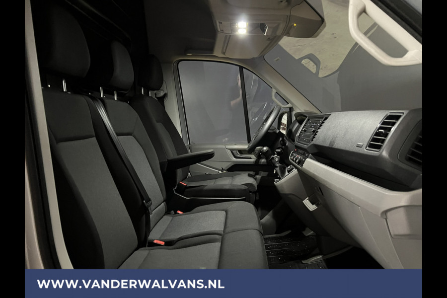 Volkswagen Crafter 2.0 TDI 141pk L3H3 L2H2 Euro6 Airco | 3000kg Trekhaak | Cruisecontrol Bijrijdersbank