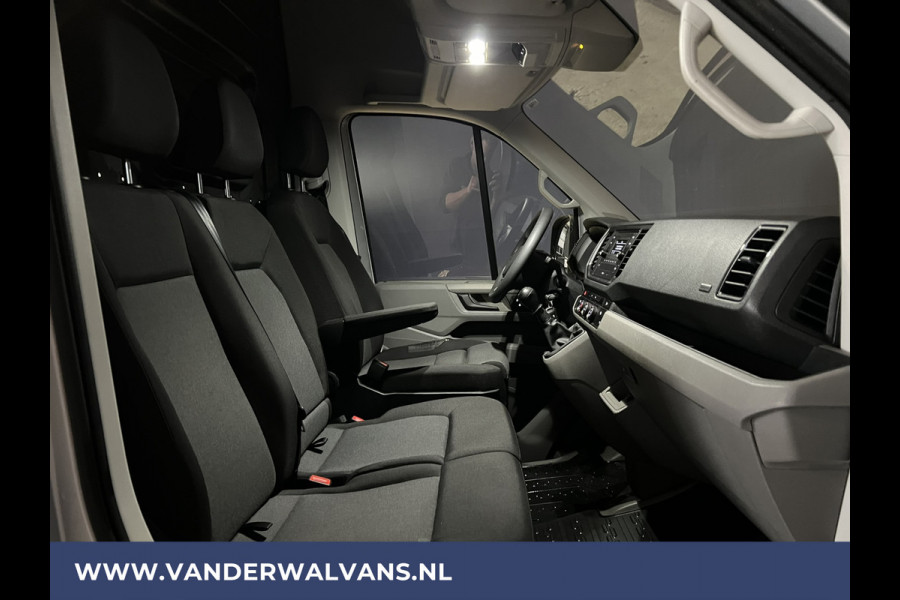 Volkswagen Crafter 2.0 TDI 141pk L3H3 L2H2 Euro6 Airco | 3000kg Trekhaak | Cruisecontrol Bijrijdersbank