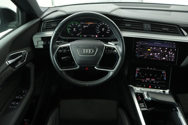 Audi e-tron 55 quattro Advanced S-Line | Panoramadak | Carplay | Adaptive Cruise | Sportstoelen | Alcantara | Full LED | Navigatie