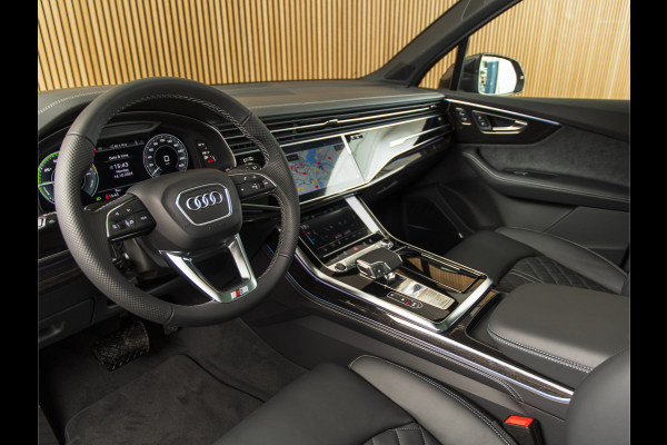 Audi Q7 55 TFSI e quattro B&O-22"-PANO-TOUR-CITY-PARKING