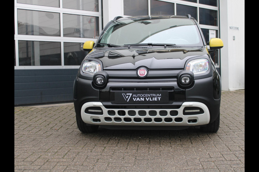 Fiat Panda Hybrid Pandina | Airco | Cruise | Priv Glass | Dakrails | 15" | PDC | Apple Carply | Nero Cinema