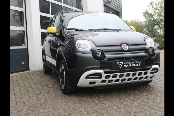 Fiat Panda Hybrid Pandina | Airco | Cruise | Priv Glass | Dakrails | 15" | PDC | Apple Carply | Nero Cinema