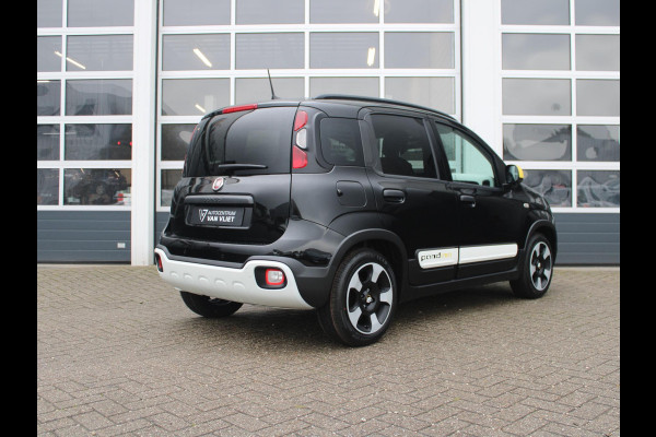 Fiat Panda Hybrid Pandina | Airco | Cruise | Priv Glass | Dakrails | 15" | PDC | Apple Carply | Nero Cinema