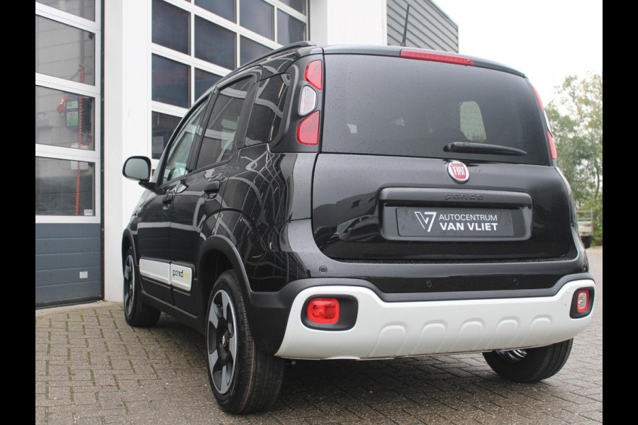 Fiat Panda Hybrid Pandina | Airco | Cruise | Priv Glass | Dakrails | 15" | PDC | Apple Carply | Nero Cinema