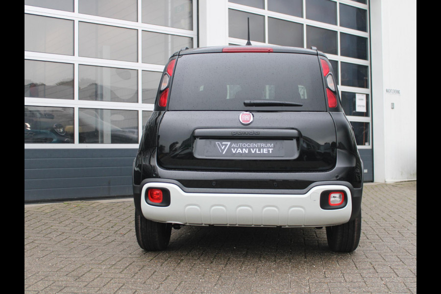 Fiat Panda Hybrid Pandina | Airco | Cruise | Priv Glass | Dakrails | 15" | PDC | Apple Carply | Nero Cinema