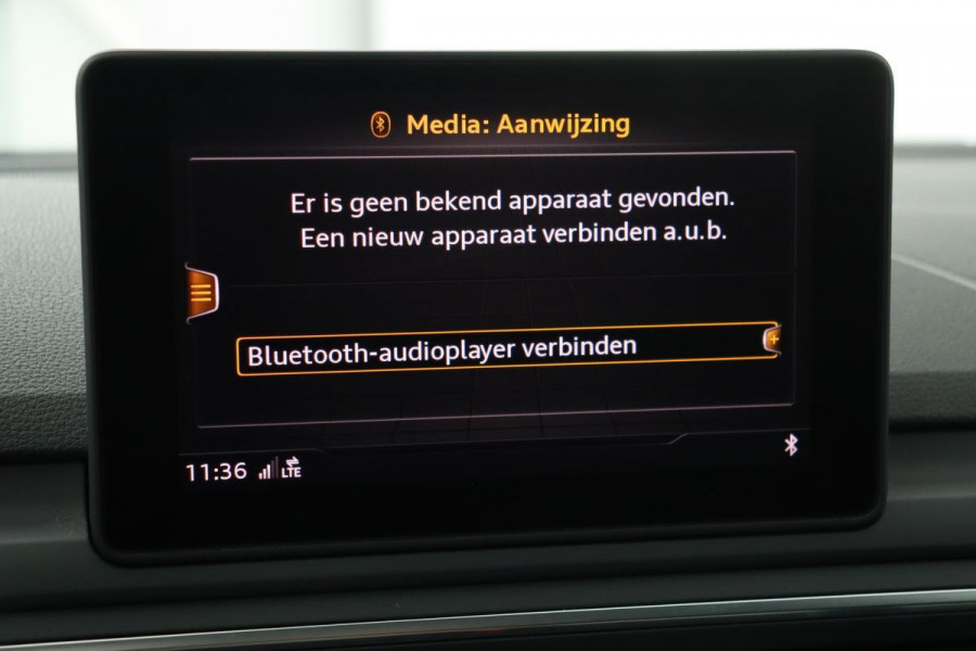 Audi A4 35 TFSI Sport Edition | Stoelverwarming | Camera | Navigatie | PDC | Sportstoelen | Full LED | Bluetooth