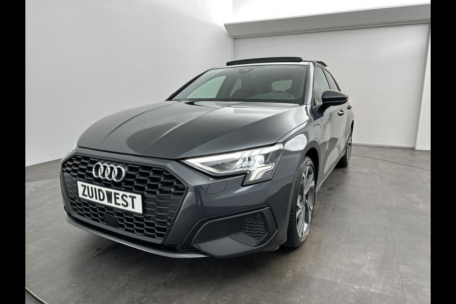 Audi A3 Sportback 40 TFSI e S-Line Pano Matrix Massage