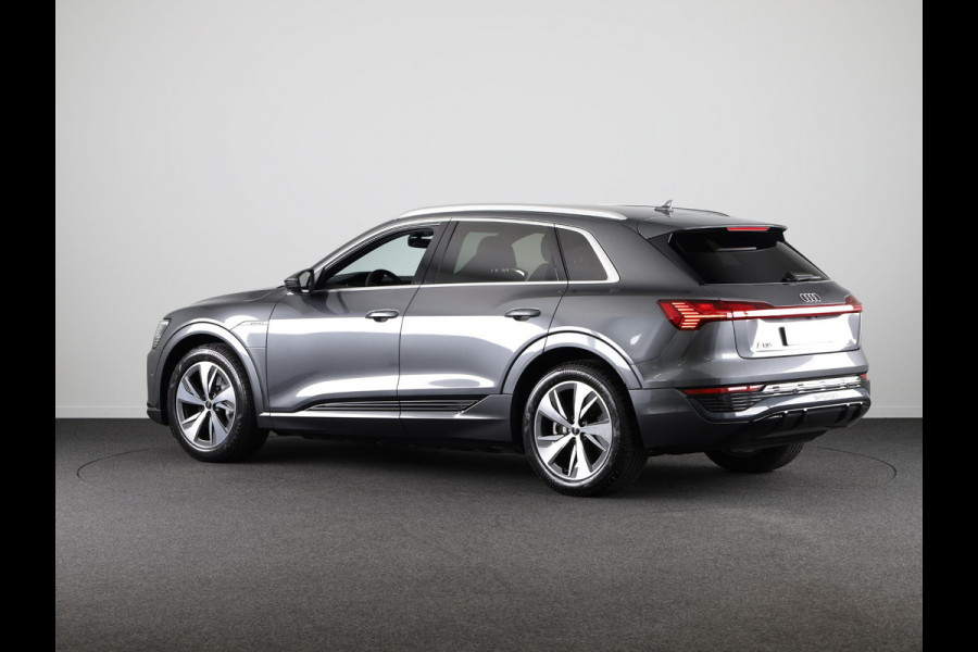 Audi Q8 e-tron S Edition 50 250kw/340pk 95Kwh SUV Elektr. aandrij VAN € 78190,-. VOOR € 69990,-.