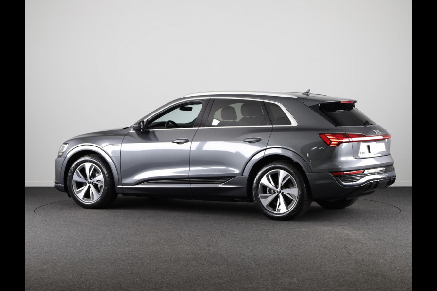 Audi Q8 e-tron S Edition 50 250kw/340pk 95Kwh SUV Elektr. aandrij VAN € 78190,-. VOOR € 69990,-.