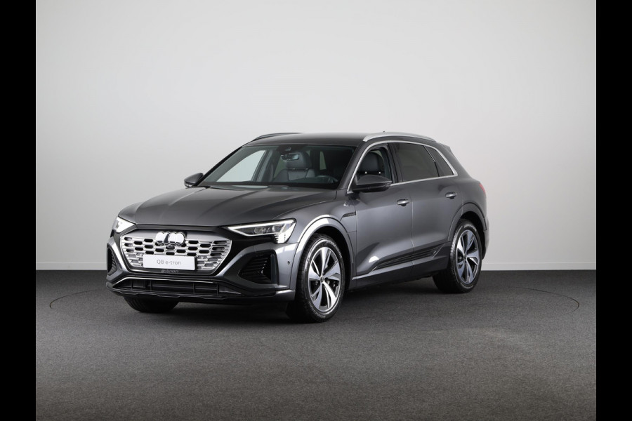 Audi Q8 e-tron S Edition 50 250kw/340pk 95Kwh SUV Elektr. aandrij VAN € 78190,-. VOOR € 69990,-.