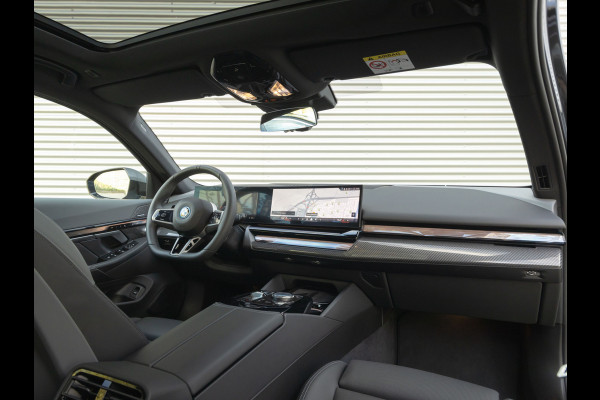 BMW i5 Touring eDrive40 M-Sport Pro - Pano - Driving Ass Prof - Harman-Kardon - Stoelventilatie