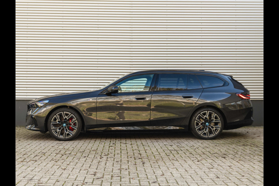 BMW i5 Touring eDrive40 M-Sport Pro - Pano - Driving Ass Prof - Harman-Kardon - Stoelventilatie