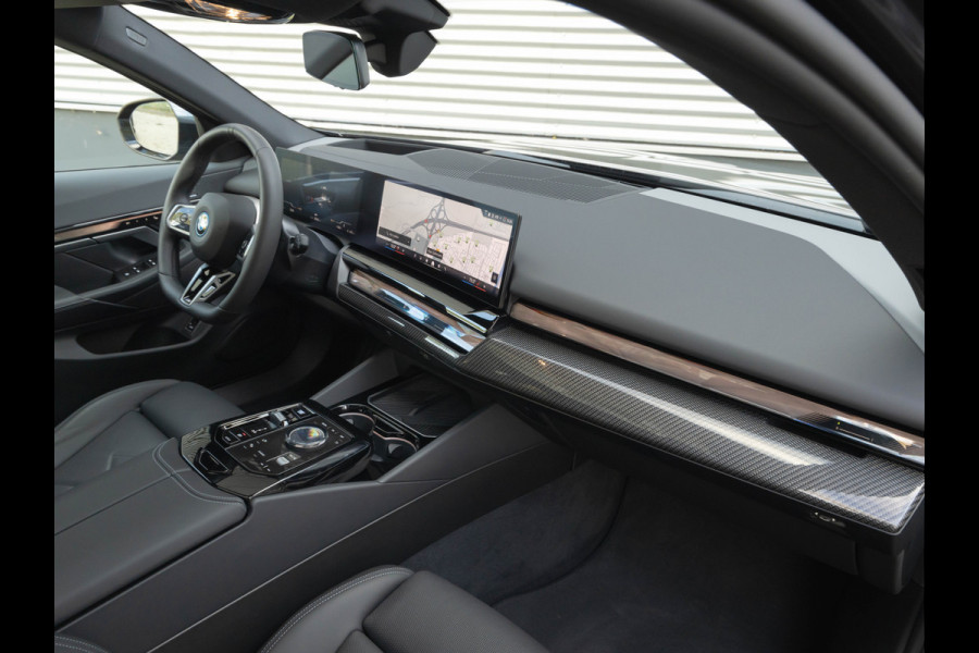 BMW i5 Touring eDrive40 M-Sport Pro - Pano - Driving Ass Prof - Harman-Kardon - Stoelventilatie