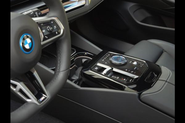 BMW i5 Touring eDrive40 M-Sport Pro - Pano - Driving Ass Prof - Harman-Kardon - Stoelventilatie