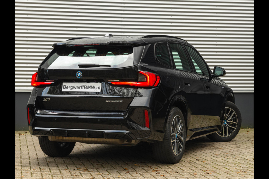 BMW X1 xDrive25e M-Sport - Driving Ass Plus - Adaptive LED - Stoelverwarming - Camera