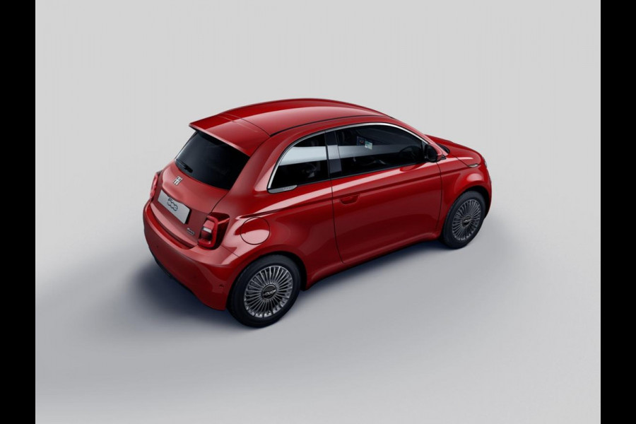 Fiat 500 Urban 42 kWh | Clima | Cruise | Apple Carplay | Camera | Stoelverwarming | 16" | Sepp € 2.950,-