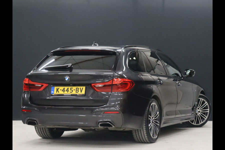 BMW 5 Serie Touring 530i M Sport [SCHUIFKANTELDAK, HEAD-UP, CAMERA, DIGITAL DASH, SFEERVERLICHT, STOELVENTILATIE, ELEK. STOELEN, VOL LEDER, NIEUWSTAAT]