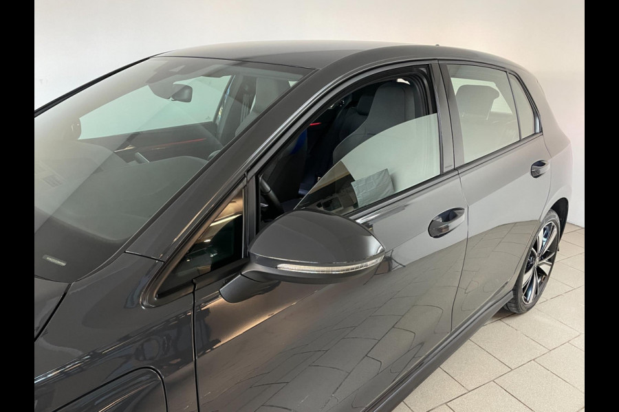 Volkswagen Golf 1.4 eHybrid GTE AIRCO NAVI CRUISE BLUETOOTH APPLE CARPLAY GROOT SCHERM ELEK RAMEN NIEUWSTAAT