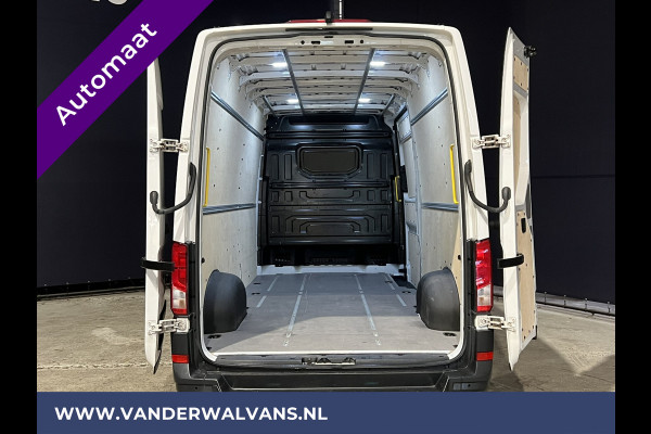 Volkswagen Crafter 2.0 TDI Automaat L4H3 L3H2 Euro6 Airco | Navigatie | Cruisecontrol | Camera apple carplay, android auto, parkeersensoren, bijrijdersbank, 270 gr. achterdeuren