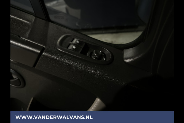 Opel Movano 2.3 CDTI 131pk **BPM VRIJ voor de Ondernemer** L2H2 Euro6 Airco | Imperiaal | Navigatie | 2500kg Trekhaak | Cruisecontrol 270gr achterdeuren, Bijrijdersbank, Bluetooth-telefoonvoorbereiding