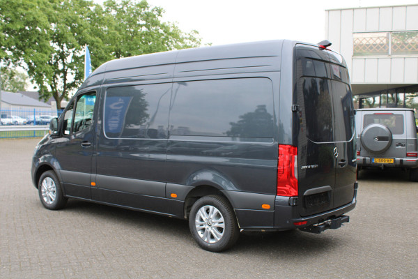 Mercedes-Benz Sprinter 317 CDI L2H2 3500 kg Trekhaak, Klasse 3 alarm, LED koplampen, Geveerde stoel