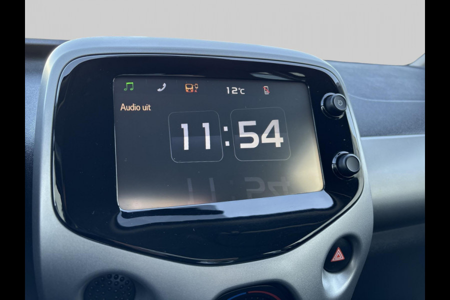 Toyota Aygo 1.0 VVT-i x-play | navigatie | Apple Carplay/Android Auto | airco | cruise control | achteruitrij-camera