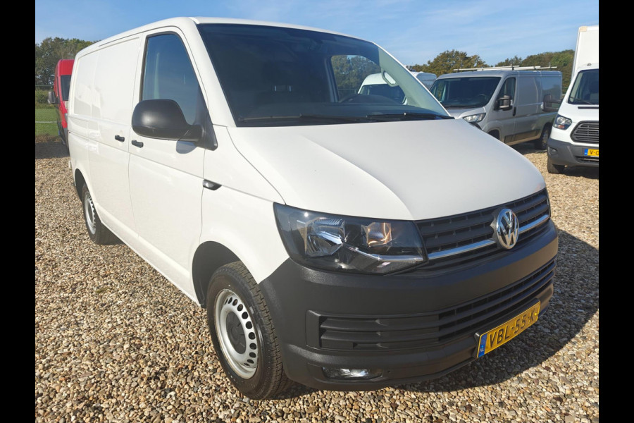 Volkswagen Transporter 2.0 TDI L1H1 Highline, in pracht staat , apk okt. 2025 , Werkplaats inrichting , Euro 6