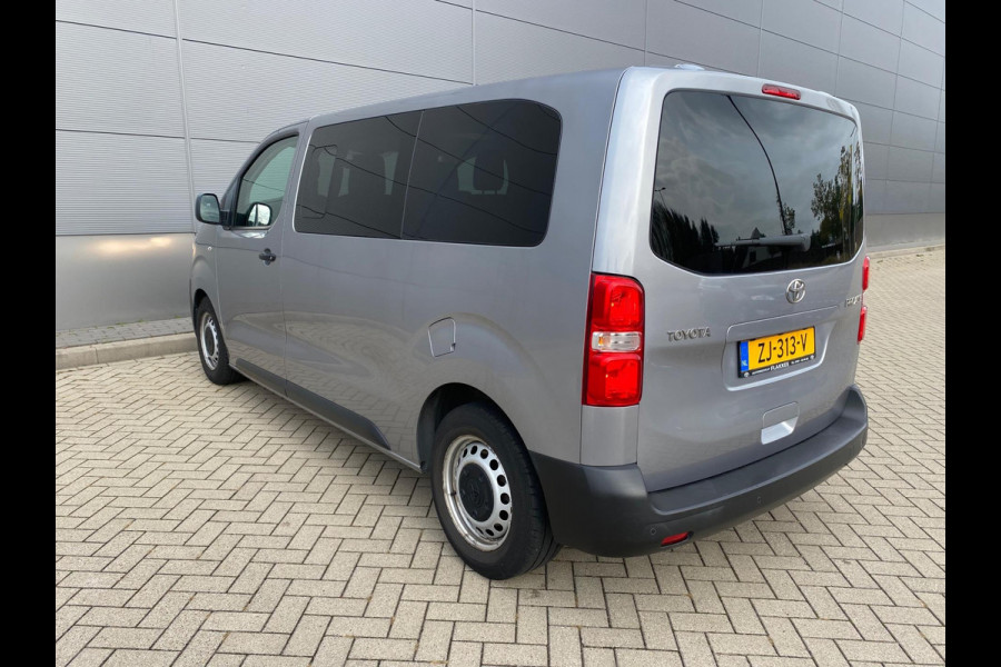 Toyota Proace Shuttle 1.5 D-4D Navigator Medium Export prijs ex BPM