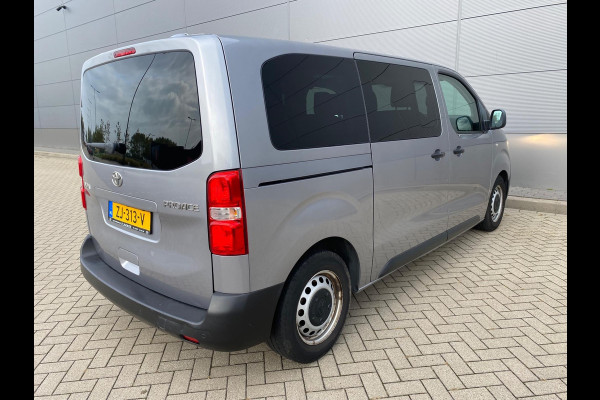 Toyota Proace Shuttle 1.5 D-4D Navigator Medium Export prijs ex BPM