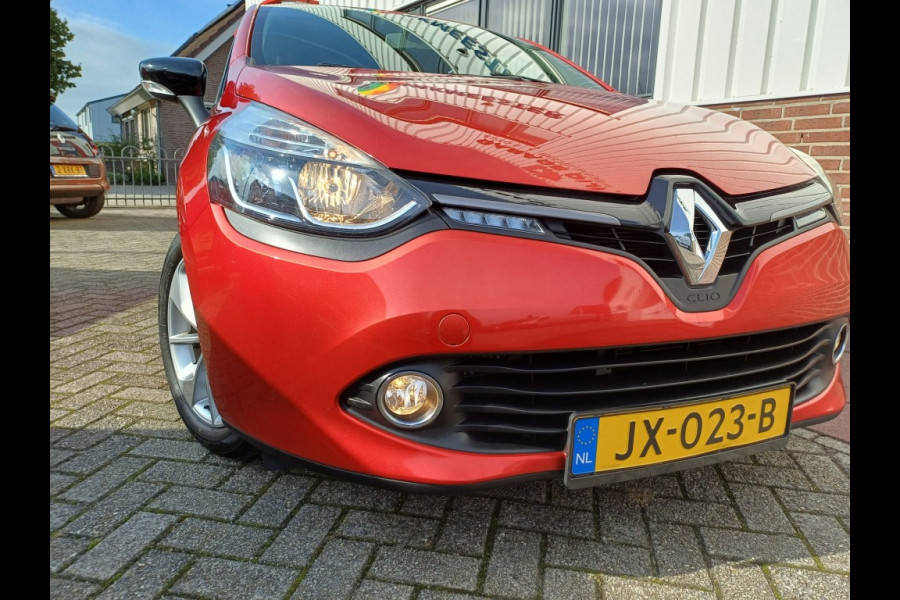 Renault Clio 0.9 TCe Eco2 Limited 5 Drs Clima, Navi, Trekh afn, 4 seasons