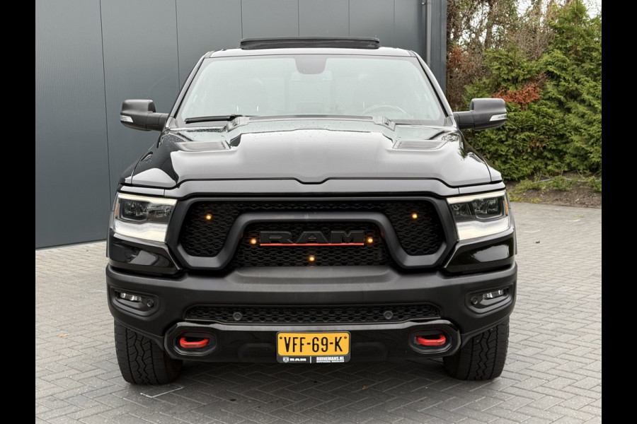 Dodge Ram 1500 5.7 V8 / REBEL / LUCHTVERING / 12" SCHERM / TREKHAAK 3.5T / PANO / GORILLA EXHAUST / TRAIN HORN / CAMERA / LPG / ECC / CRUI