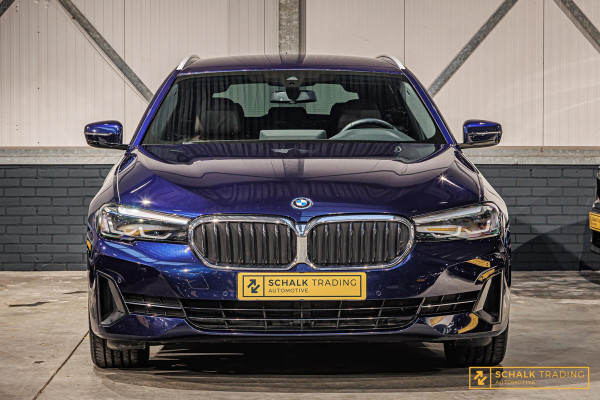 BMW 5 Serie Touring 530e xDrive|Cam|Nappa|E-stoel|Tansanit|