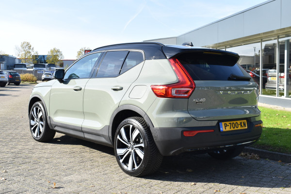 Volvo XC40 Recharge Twin Pro / Sage Green / 20" / Panoramadak / Elektrisch verstelbare voorstoelen /