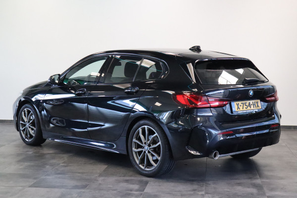 BMW 1-serie 118i Executive M-sport Navigatie Cruise Control ACC VCP 18lmv Climate control Apple carplay 2 jaar garantie mogelijk* (vraag naar de voorwaarden)