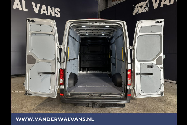 Volkswagen Crafter 2.0 TDI 141pk L3H3 L2H2 Euro6 Airco | 3000kg Trekhaak | Cruisecontrol Bijrijdersbank