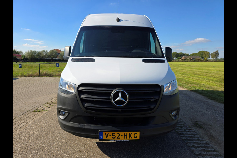 Mercedes-Benz Sprinter 317 CDI L2 H2 RWD - Euro 6 - 170 Pk - MBUX - RWD - ParkeerCamera - StoelVerwarming