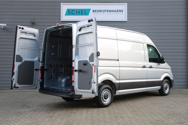 Volkswagen Crafter 35 2.0 TDI L3H3 177pk - LED koplampen - Navigatie - Geveerde stoel - Cruise - Camera - DAB - Parkeersensoren - Rijklaar