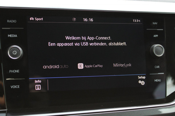 Volkswagen Polo 1.0 TSI Highline Aut Navi Pdc Carplay Nap