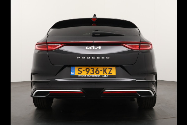 Kia ProCeed 1.5 T-GDi GT-PlusLine - LED-verlichting - LM-Velgen - Navigatie - Camera - Adapt. Cruise Control - Climate Control - Fabrieksgarantie tot 21-02-2030