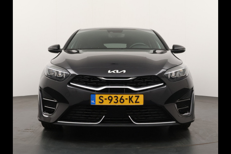 Kia ProCeed 1.5 T-GDi GT-PlusLine - LED-verlichting - LM-Velgen - Navigatie - Camera - Adapt. Cruise Control - Climate Control - Fabrieksgarantie tot 21-02-2030