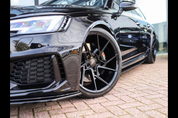 Audi RS4 Avant 2.9 TFSI A4 quattro | Dynamic-Pakket | Maxton Design Bodykit | 20" LM | Camera | B&O | Carplay |