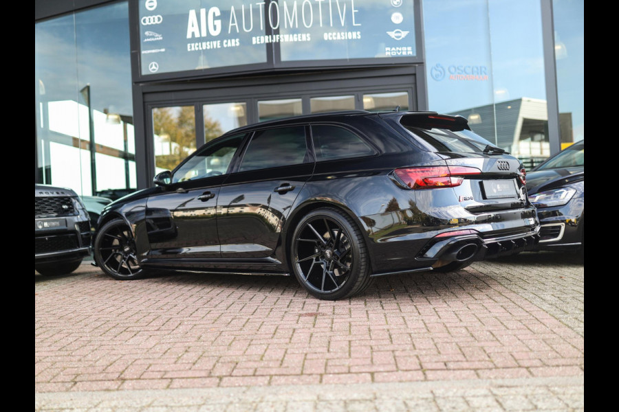 Audi RS4 Avant 2.9 TFSI A4 quattro | Dynamic-Pakket | Maxton Design Bodykit | 20" LM | Camera | B&O | Carplay |