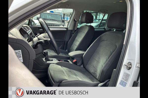 Volkswagen Tiguan 1.5 TSI ACT Comfortline Business / Navigatie /led verlichting / elec achterklep /stoel verwarming