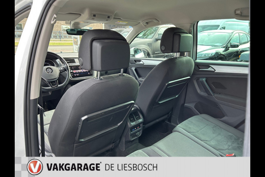 Volkswagen Tiguan 1.5 TSI ACT Comfortline Business / Navigatie /led verlichting / elec achterklep /stoel verwarming