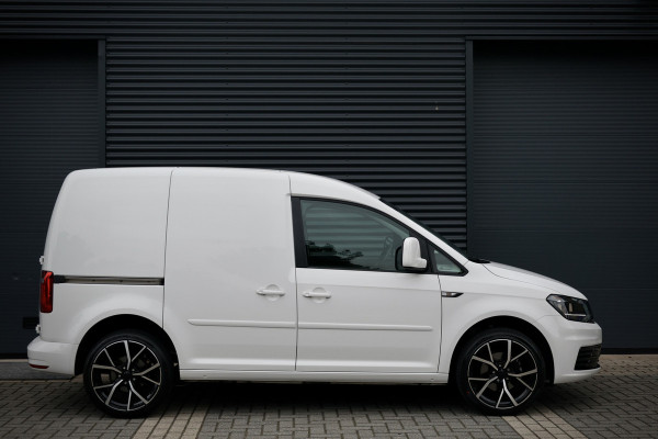 Volkswagen Caddy 1.2 TSI | Airco | CarPlay | Cruise control | Schuifdeur | BPM Vrij | AV Edition | Nieuwe APK | Dealer onderhouden | Nieuwe APK | Onderhoudsbeurt