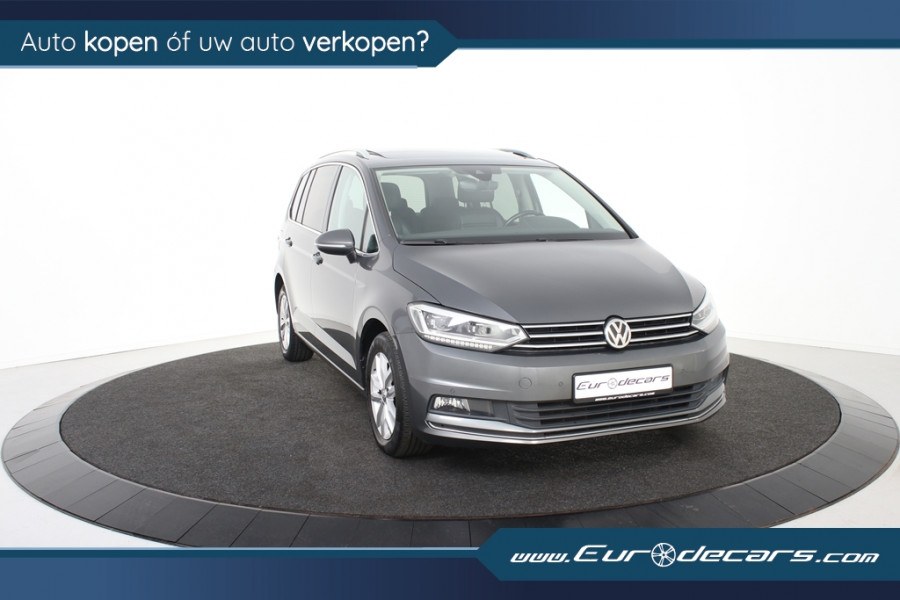 Volkswagen Touran 1.6 TDI Highline *Panoramadak*Trekhaak*