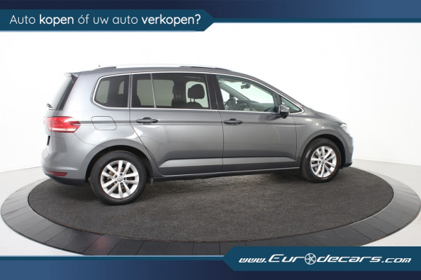 Volkswagen Touran 1.6 TDI Highline *Panoramadak*Trekhaak*